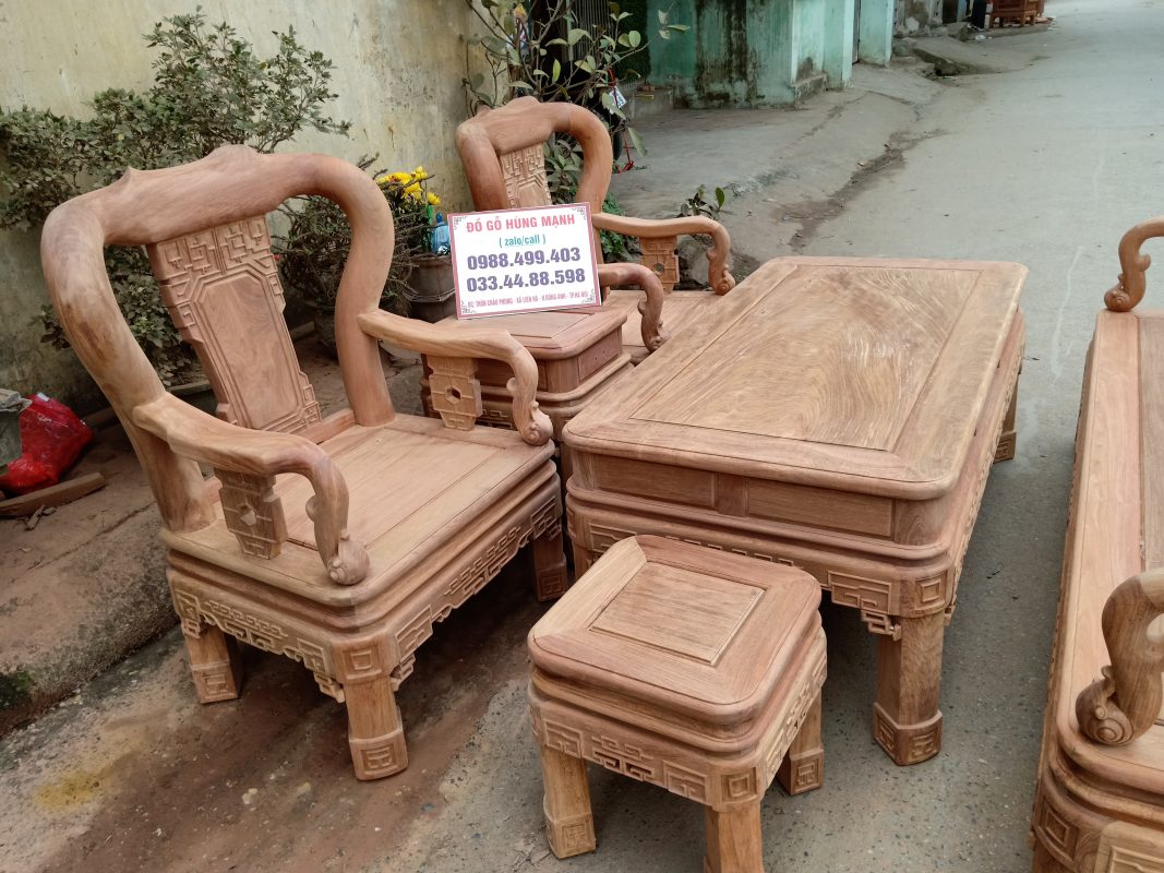 Kinh nghiệm chọn mua bàn ghế gỗ